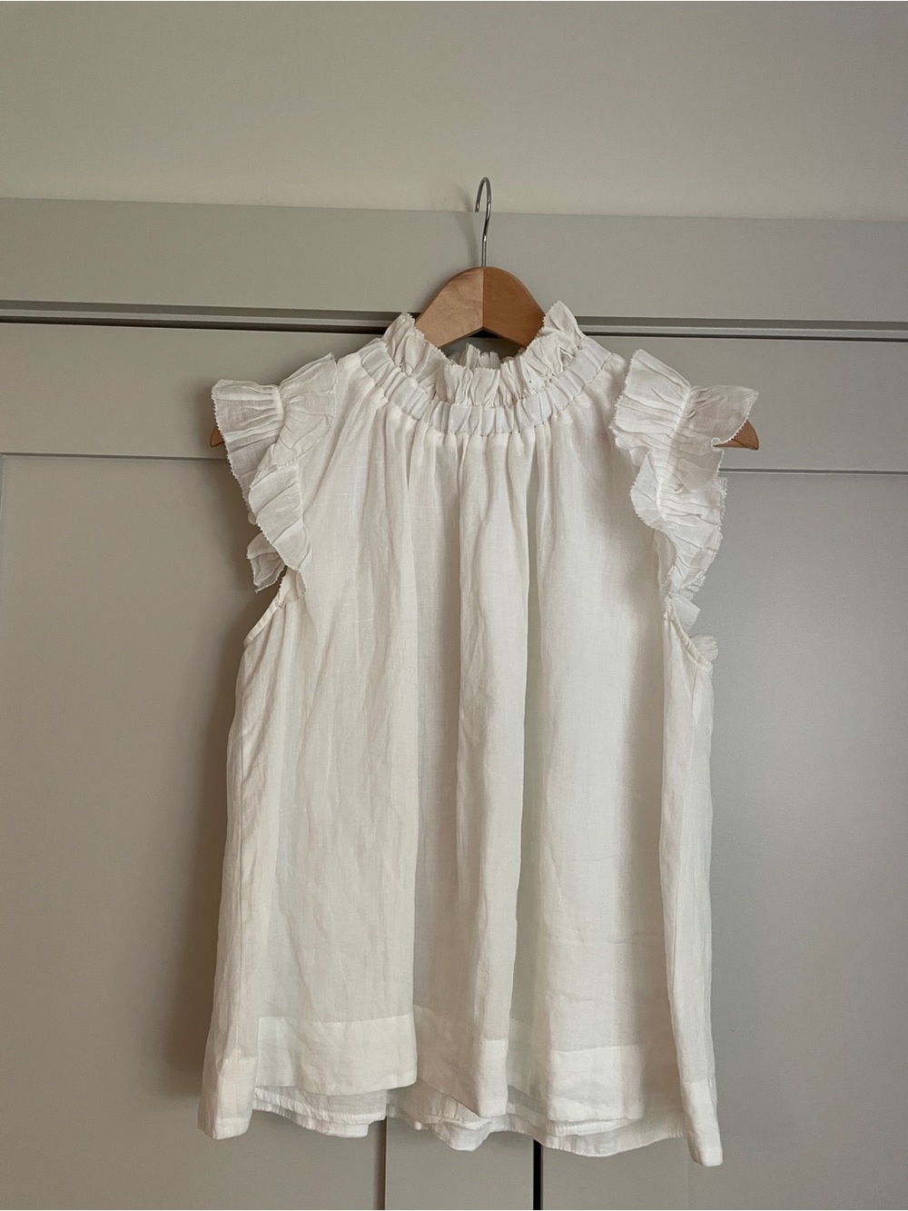 SEA NYC White Ruffled Sleeveless High-Neck Top